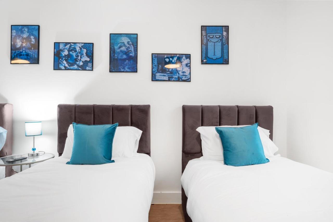 Ebra Stays - Choice Of 2 Or 3 Individual Beds - Luxury New Build Apartment ✪ City Centre, Digbeth ✓ Smart Tv'S & Large Corner Sofa - Birmingham Eksteriør bilde